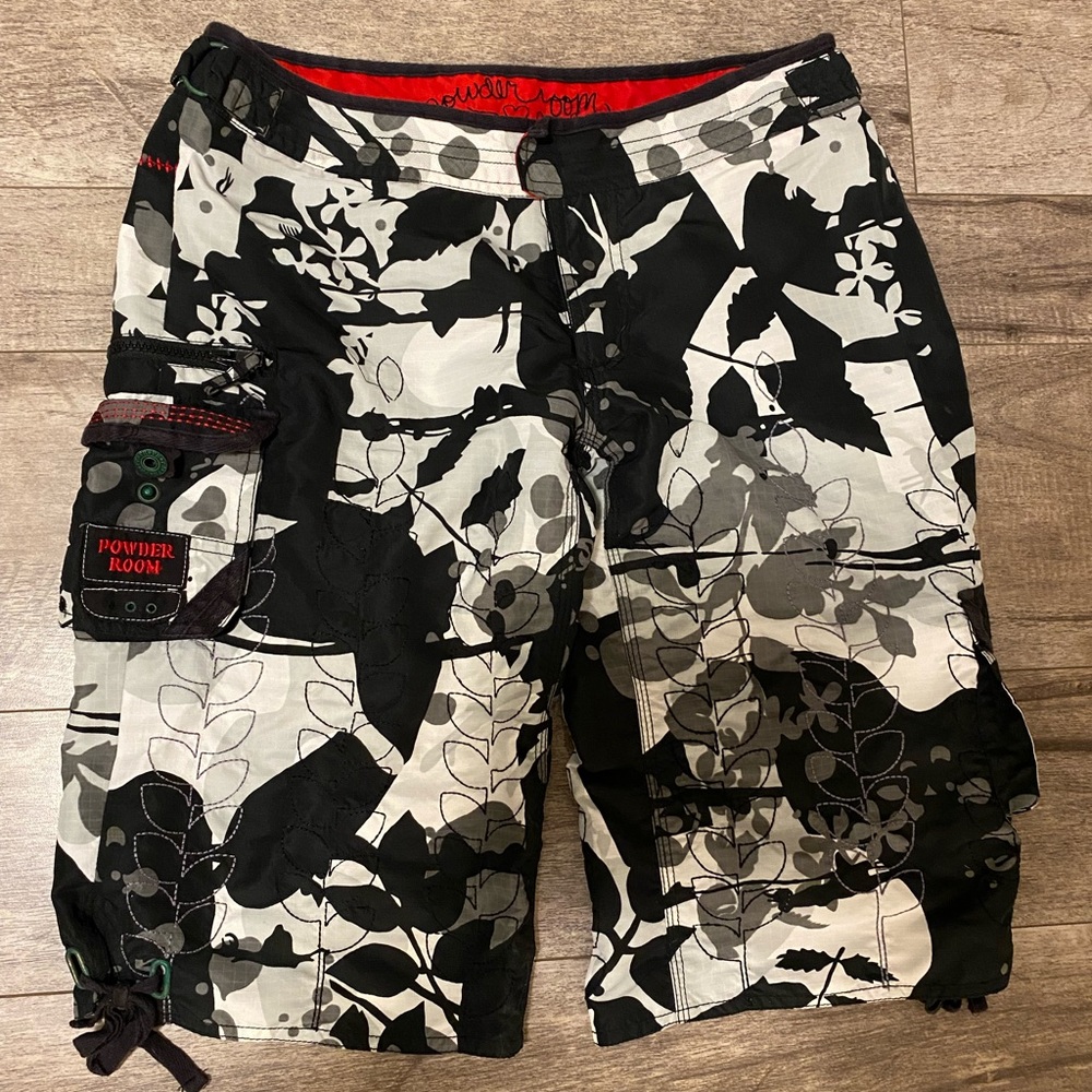 Powder Room Shorts